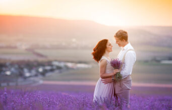 The influence of seasons on wedding planning in France